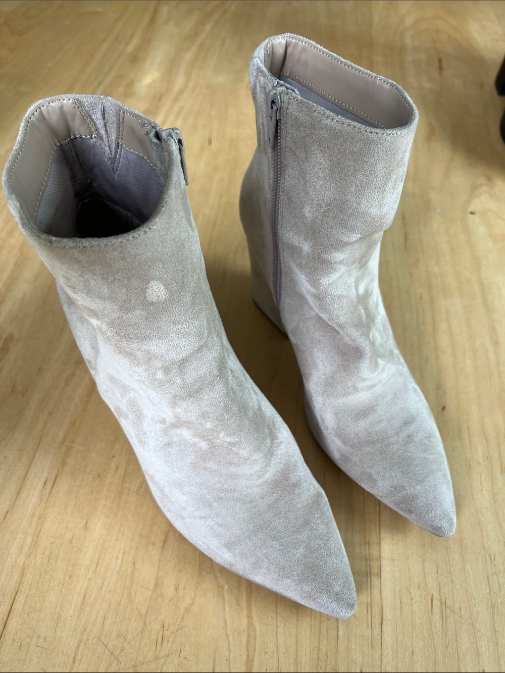 Womens Taupe Faux Suede Pointed-Toe Ankle Boots